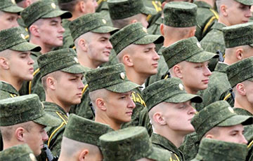 Уличный опрос: нужен ли в Беларуси призыв в армию?