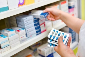 Лукашенко усилил контроль за ценами на некоторые лекарства