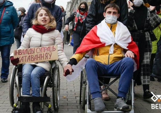В Минске прошёл Женский марш и Марш людей с (не)ограниченными возможностями