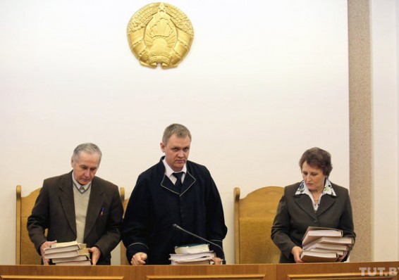 Казакевич, устроивший резню в ТЦ, проведет за решеткой 15 лет