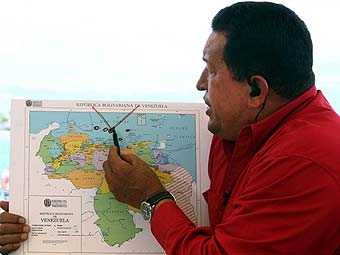 Чавес приказал военным взять под контроль морские порты
