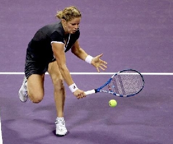 Петра Квитова и Каролин Возняцки победили на старте итогового турнира WTA