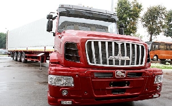 МАЗ начал сертификационные испытания эксклюзивного капотного автомобиля