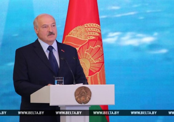 Лукашенко: Нам уже было стыдно после распада Советского Союза не продолжить космическую тему