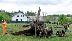 В Барановичах вблизи жилых домов разбился самолет, оба летчика погибли