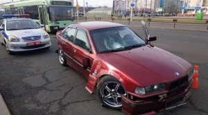 ДТП в Минске: автомобиль выехал на остановку