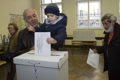 В Хорватии правящий блок и оппозиция получили равное число голосов