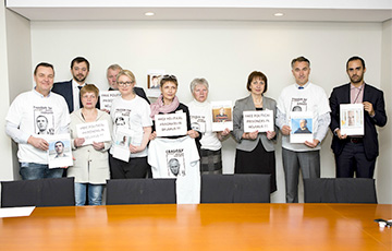 Евродепутаты начинают кампанию солидарности с политзаключенными Беларуси