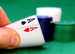 25-летний белорус зарабатывает $2 тысячи в месяц игрой в покер