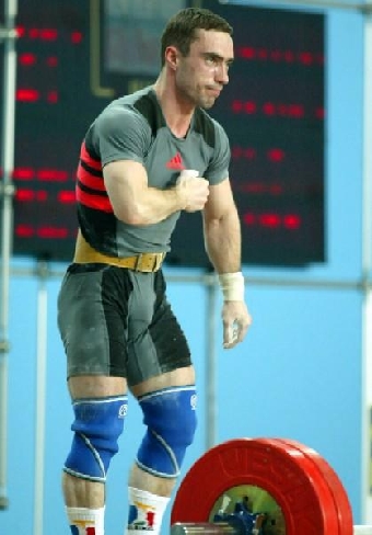 Андрей Рыбаков занял 7-е место в двоеборье и выиграл золото в рывке на чемпионате мира по тяжелой атлетике