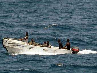 Йеменские военнослужащие отбили танкер у сомалийских пиратов