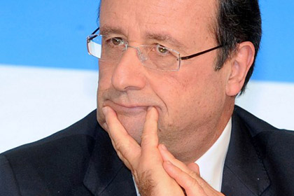 Франсуа Олланда обвинили в измене первой леди