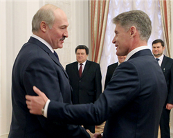Лукашенко готов помогать Амурской области России