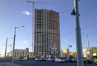 Первый строящийся в Беларуси небоскреб достиг 100-метровой отметки