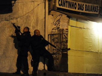 В Бразилии грабители драгоценностей захватили девятерых заложников