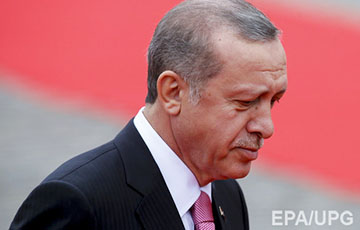 Видеофакт: Эрдоган пришел в парламент с тепловой камерой