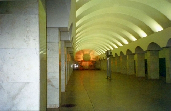 На станции метро "Парк челюскинцев" погиб пассажир