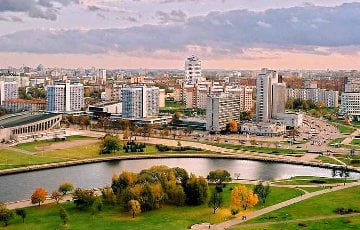 Питерские амбиции: в Минске продается «однушка» с потолками почти в четыре метра