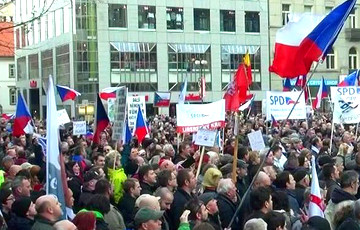 В Праге прошел митинг с требованием отставки премьер-министра Чехии