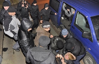 За свечи в руках и попытки помолиться в Минске 19 декабря  осуждены 28 человек