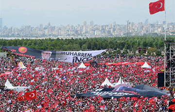 Фотофакт: Миллионный митинг оппозиции в Стамбуле