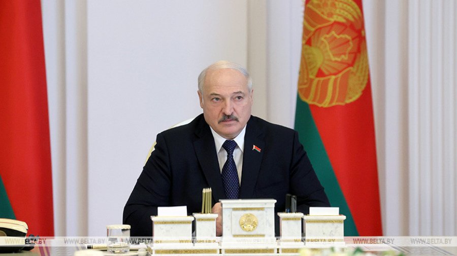 Лукашенко хочет воспользоваться ростом цен на продовольствие, чтобы поправить экономику