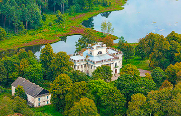 В Беларуси за $70 продают королевский дворец