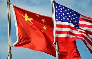 США ввели масштабные санкции против военных и членов Компартии Китая