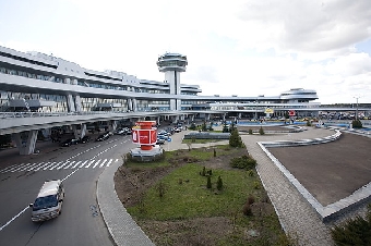 Сильный ветер не повлиял на работу Национального аэропорта Минск