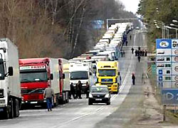 Огромная пробка на границе между Литвой и Беларусью