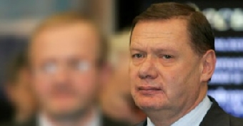 Нацбанк предпринимает ряд мер для обеспечения стабильности курса рубля - эксперт