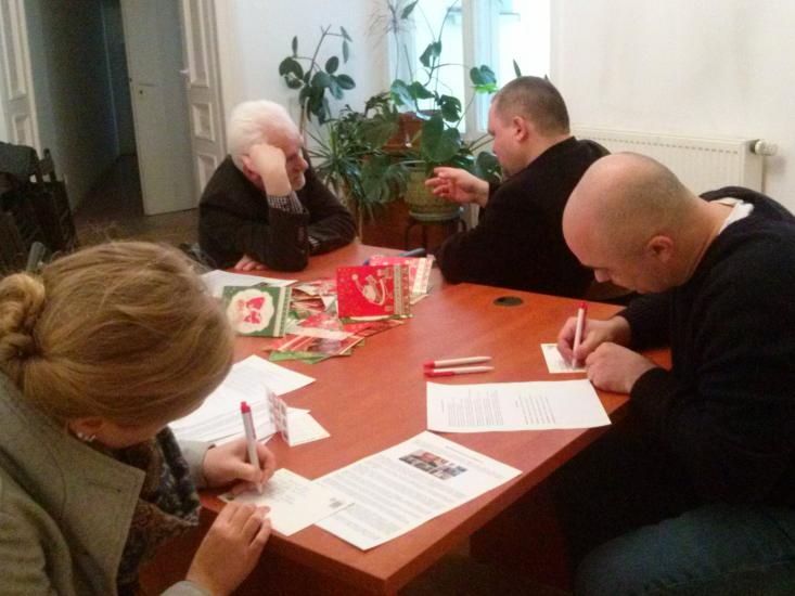 Белорусы Варшавы отправили открытки политзаключенным