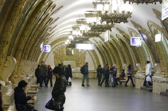 Человек упал на рельсы станции "Каменная горка" минского метро