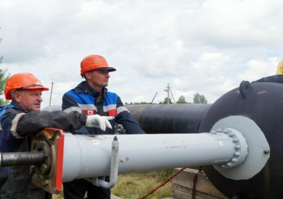 Беларусь не отказалась от идеи реверсных поставок нефти из Польши