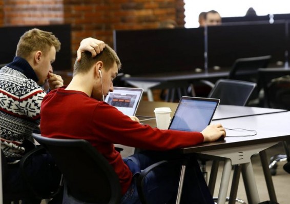 Самая «молодежная» сфера в Беларуси – IT-технологий