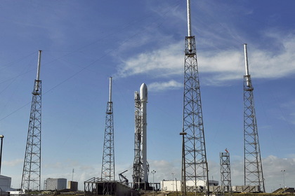 Многоразовая ступень Falcon 9 впервые в истории успешно вернулась на Землю
