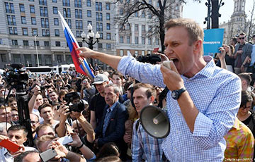 Навальный подал документы на регистрацию партии «Россия будущего»
