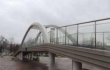 В Керчи треснула копия Крымского моста