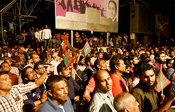 На Мальдивах oппозиция добивается импичмента президента