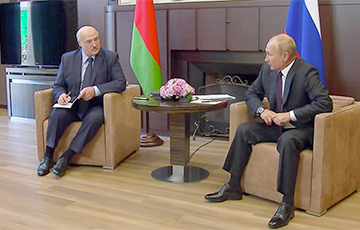 «Лукашенко записывал за Путиным каждое слово»