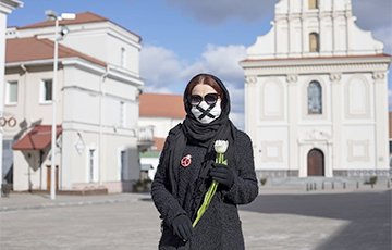 В Минске прошла акция, посвященная женщинам, которые подверглись репрессиям