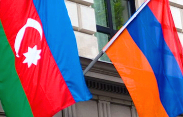Азербайджан заявил о нападении на свои позиции в Карабахе