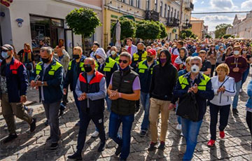 Рабочие «Химволокно» в Гродно продолжают забастовку