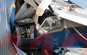 В Чечне самолет упал на жилой дом