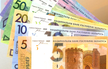 В Речице изобрели способ платить зарплату в 15 рублей