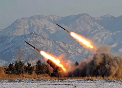 Япония будет сбивать ракеты Северной Кореи