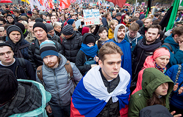 «Свободу надо взять»: лица и лозунги московского протеста
