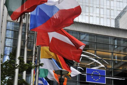 Евросоюз приостановил переговоры с Россией по визам