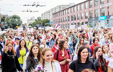 Белоруски вышли на Женский марш (Онлайн)