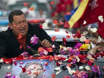 Чавес отправился на Кубу проходить новый курс лечения от рака